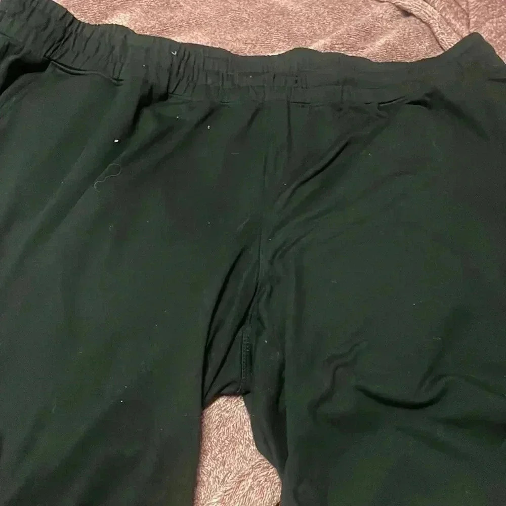 ultra soft black shorts - Picture 2 of 2
